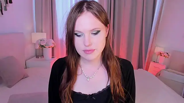 XXX chat uživo modela EffieMinki