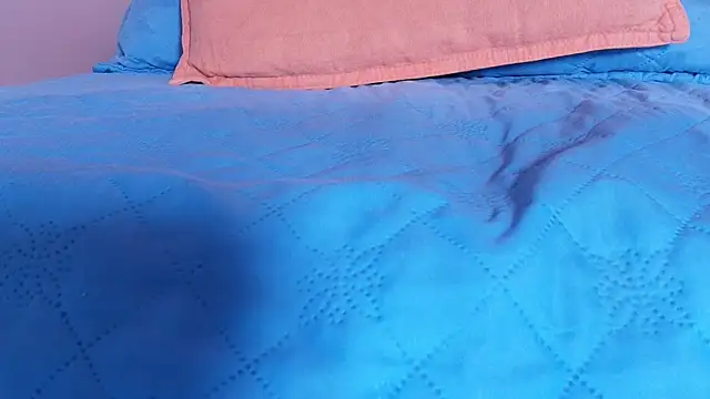 naomi_kyse élő XXX-chatje