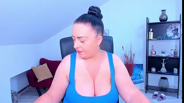 Chatroom XXX en direct de BrendaSkye