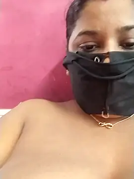 צ'אט XXX בשידור חי של pinkisaha75