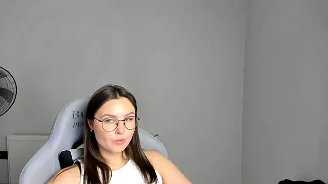Regina_cute_'s Live XXX Chat