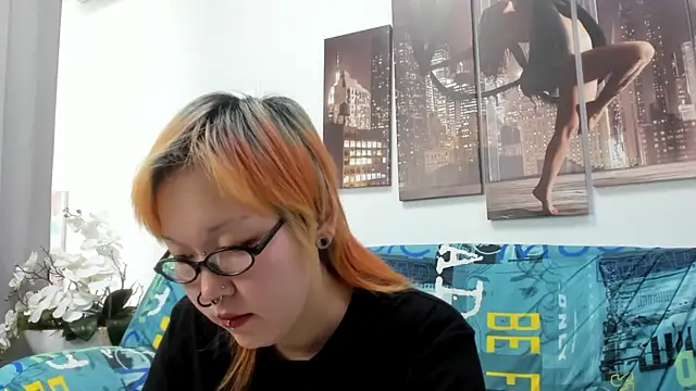 Cute__Kiko: απευθείας συνομιλία ΧΧΧ