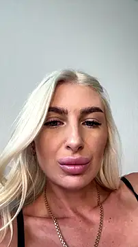 Mia_Roxie live XXX chat