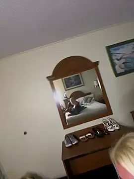 TiffaneyLoven Live XXX chat