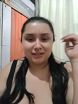 CurvyNoir – Live XXX-chat