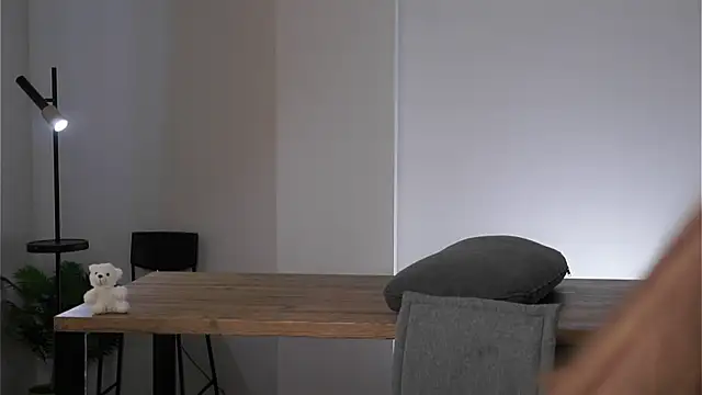 CaseyMulders Show in webcam