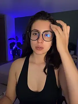 XXX chat uživo modela EmaSaenz