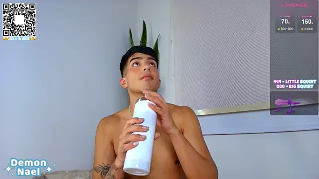 juandemon Adlı Modelin Canlı XXX Sohbeti