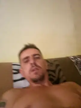 Chat XXX en directo de Lawrence067