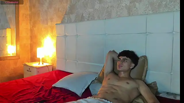 Toji_ferrer's Live XXX Chat