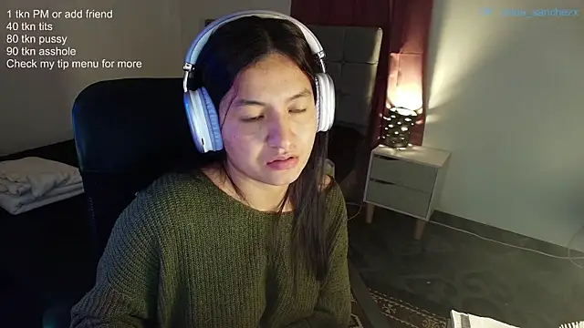 ChloeSanchezx's Live XXX Chat