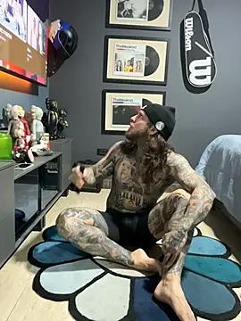 ThomasHells' Live XXX Chat