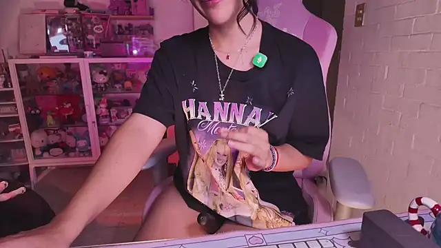 Chat XXX Live kaithra