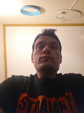 Živý XXX chat twistafatpipe