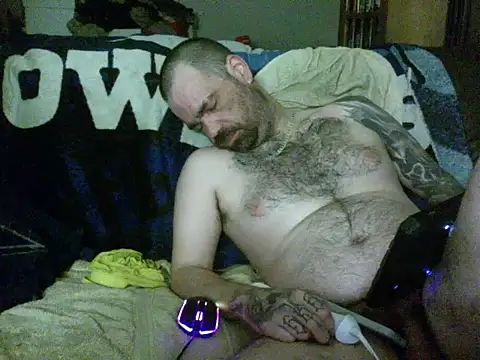 Chat +18 de KinkyTOMan ao vivo