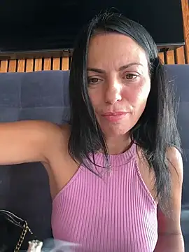 KimKelly13 live XXX chat