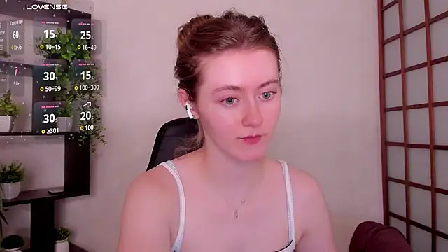KateCuddle Chat XXX live