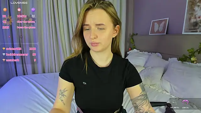 Rina_Panic Chat XXX live