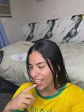 צ'אט XXX בשידור חי של roman_and_jessie