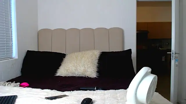 AaliyahShae Adlı Modelin Canlı XXX Sohbeti