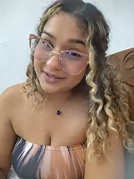 BrendaGirs Chat XXX in diretta
