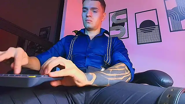 ALPHA_DOMINUS_ Live XXX-chat