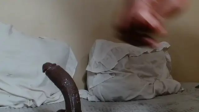 XXX chat uživo modela KinkyJXxX