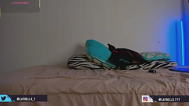 Latrellx7's Live XXX Chat