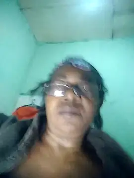zeebighips' Live XXX Chat