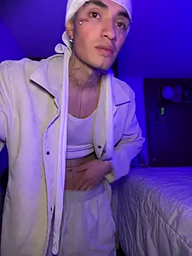 Živý XXX chat santikhalifa
