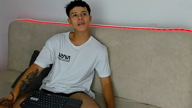 _Alex_Colton élő XXX-chatje