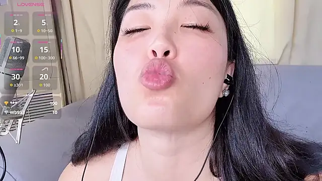 Tavie1744 即時 XXX 聊天