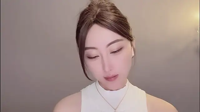 Aner333 即時 XXX 聊天