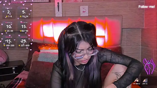 mia_devine_ élő XXX-chatje