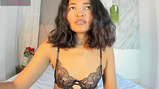 Elayha_28's Live XXX Chat