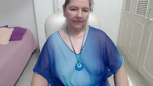 leonela_69's Live XXX Chat