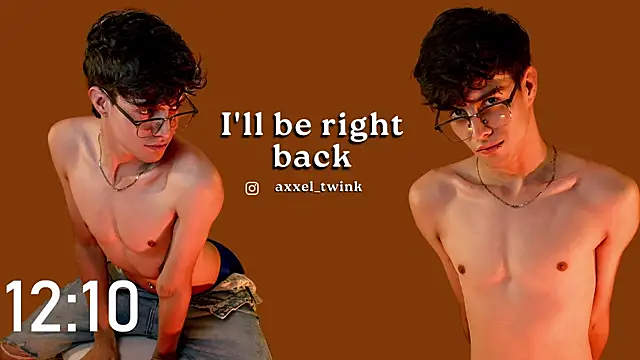 Živý XXX chat axxxel_twink