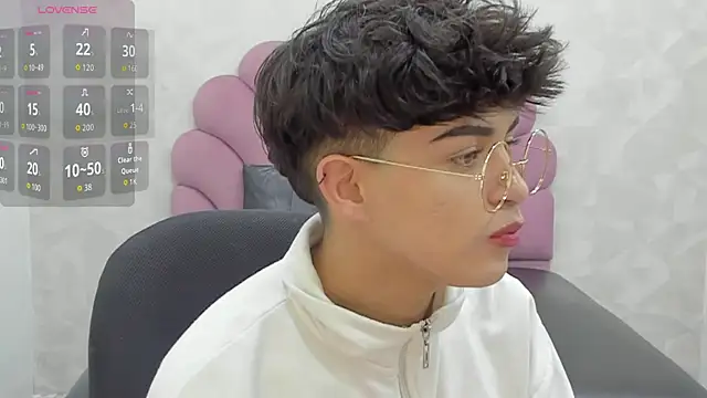 alan_twink12 Chat XXX in diretta