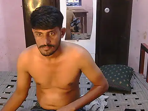 Chat +18 de HotXKrish ao vivo