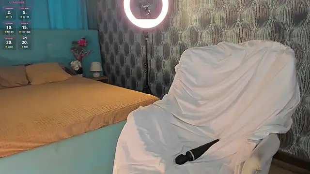 XXX chat uživo modela Nicole_Charm