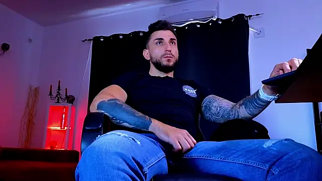Chat XXX Live MightyAaron66