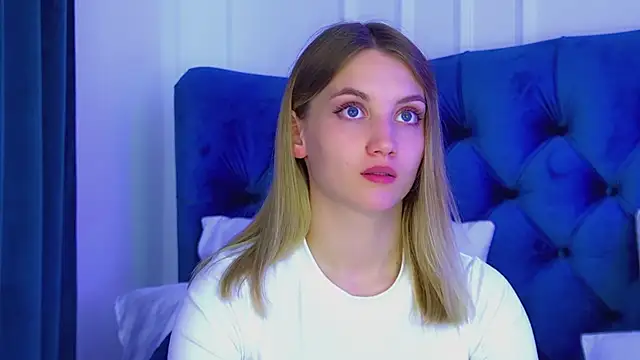 XXX chat uživo modela StacyEvances