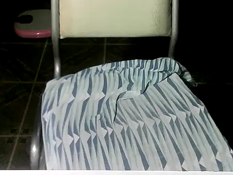 XXX chat uživo modela OreCam