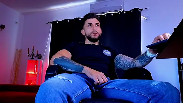 Chat XXX Live MightyAaron66
