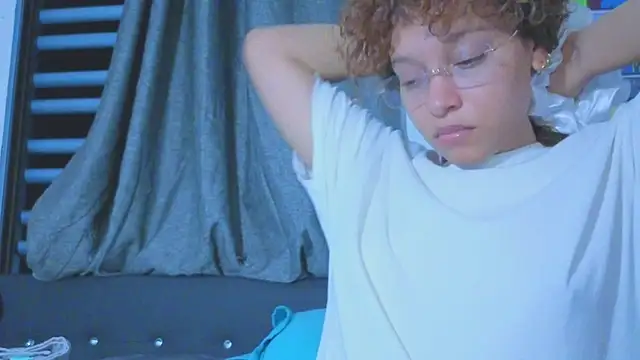 Ada_gales_'s Live XXX Chat