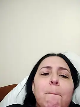 valeria1883: απευθείας συνομιλία ΧΧΧ
