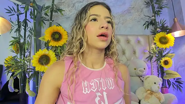 LittleeJazn Live XXX chat