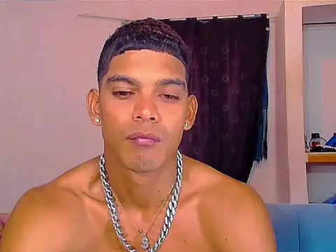 Chat XXX ao vivo de theMyke101