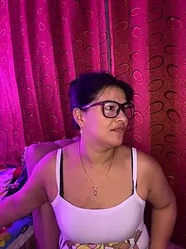 Chat +18 de Selin_Sweet9 ao vivo