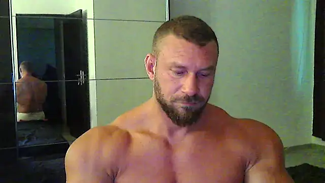 muscularkevin's Webcam Show
